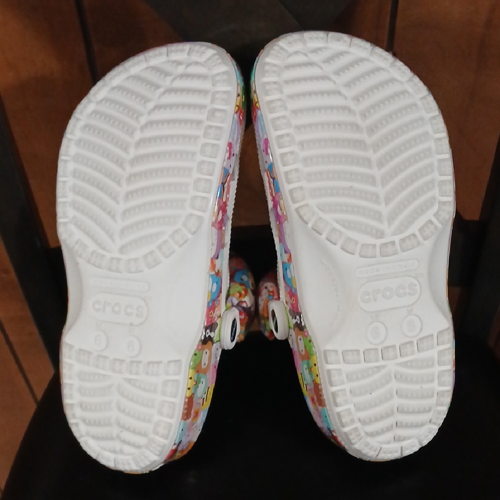 CROCS White Sandals with Cute Character Accents - Picture 3 of 8